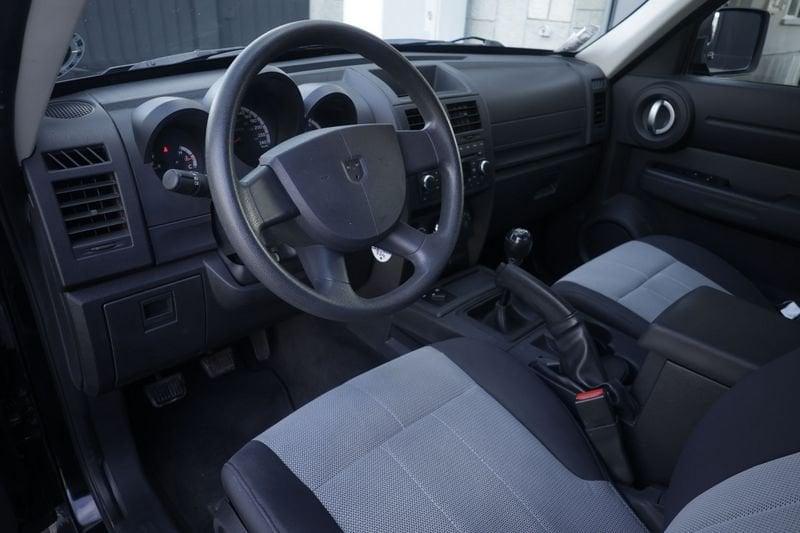 Dodge Nitro Dodge Nitro 2.8 CRD DPF SE 4WD 130KW ANNO 2008