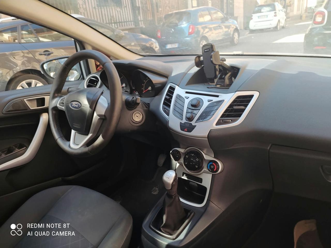 Ford Fiesta Ikon 1.4 5 porte Bz.- GPL