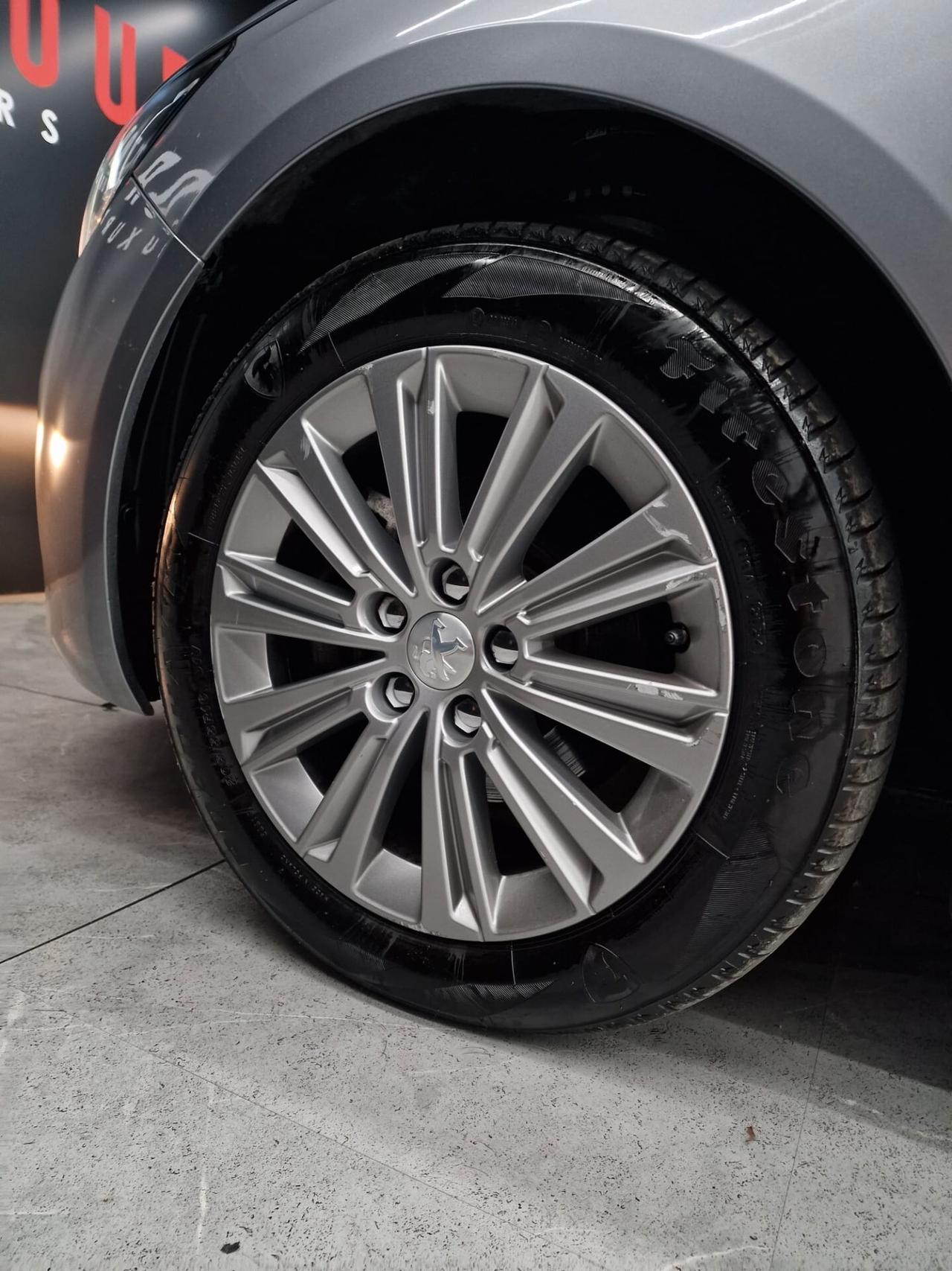 Peugeot 308 1.2 PureTech Turbo 130 S&S Allure
