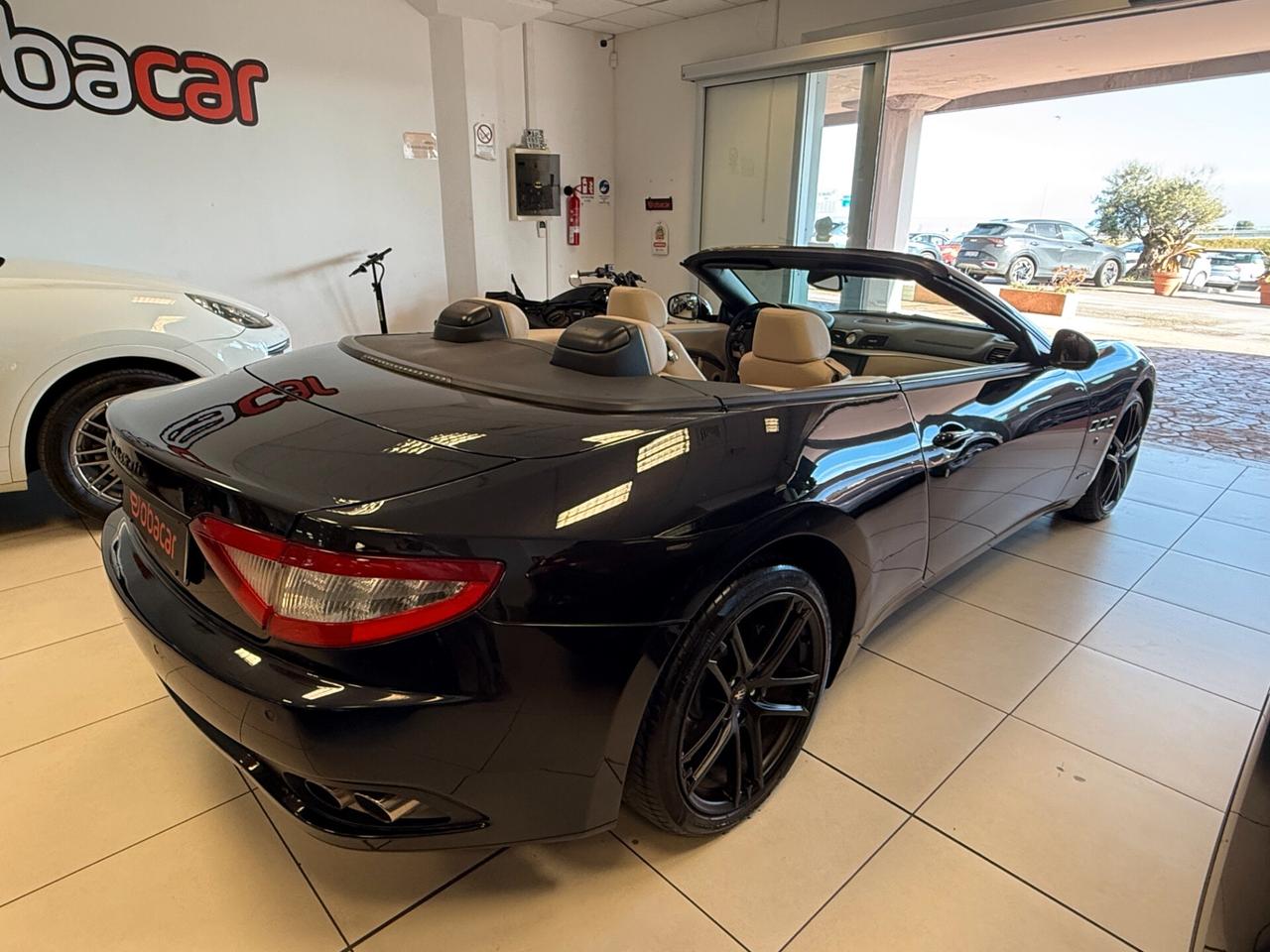 Maserati GranCabrio 4.7 V8