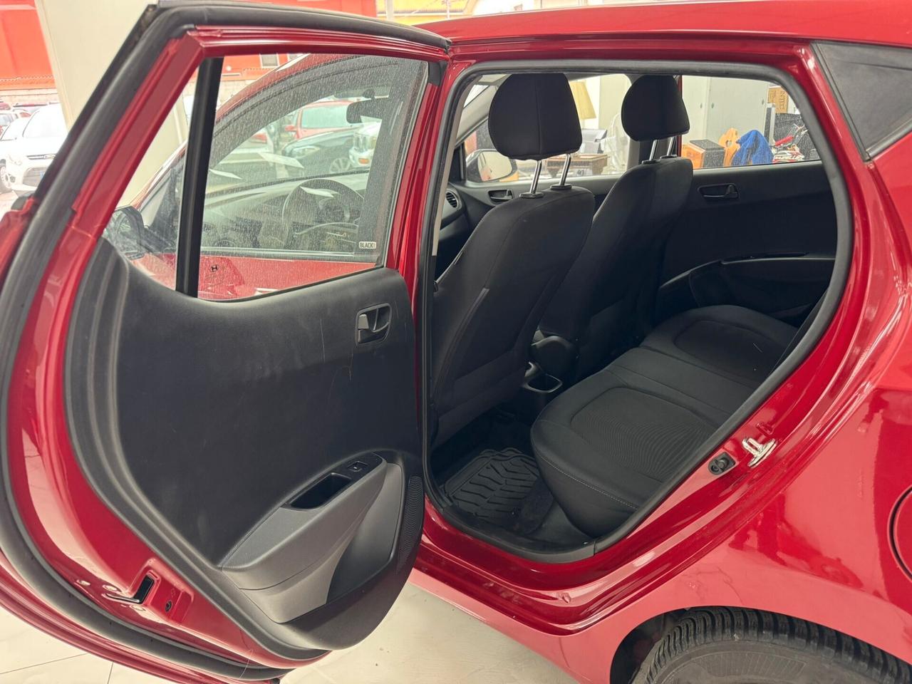 Hyundai i10 1.0 MPI Sound Edition