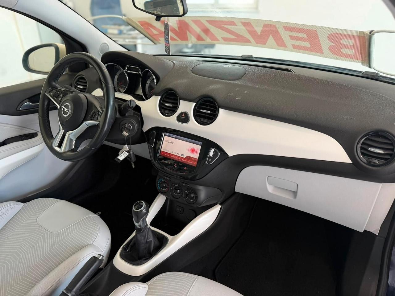 Opel Adam 2014 1.2cc Bicolore Navi