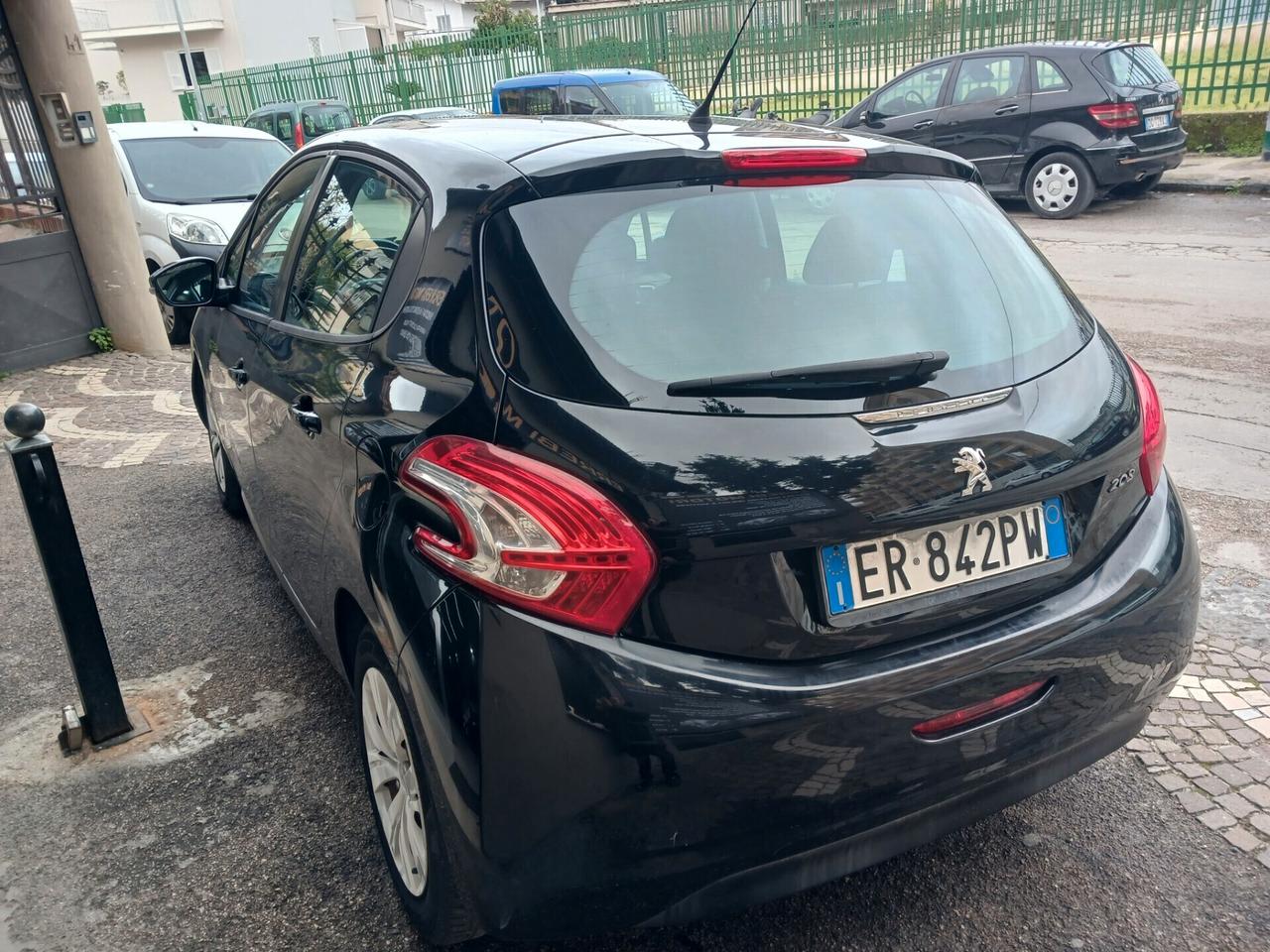 Peugeot 208 1.0 VTi 68 CV 5 porte Access