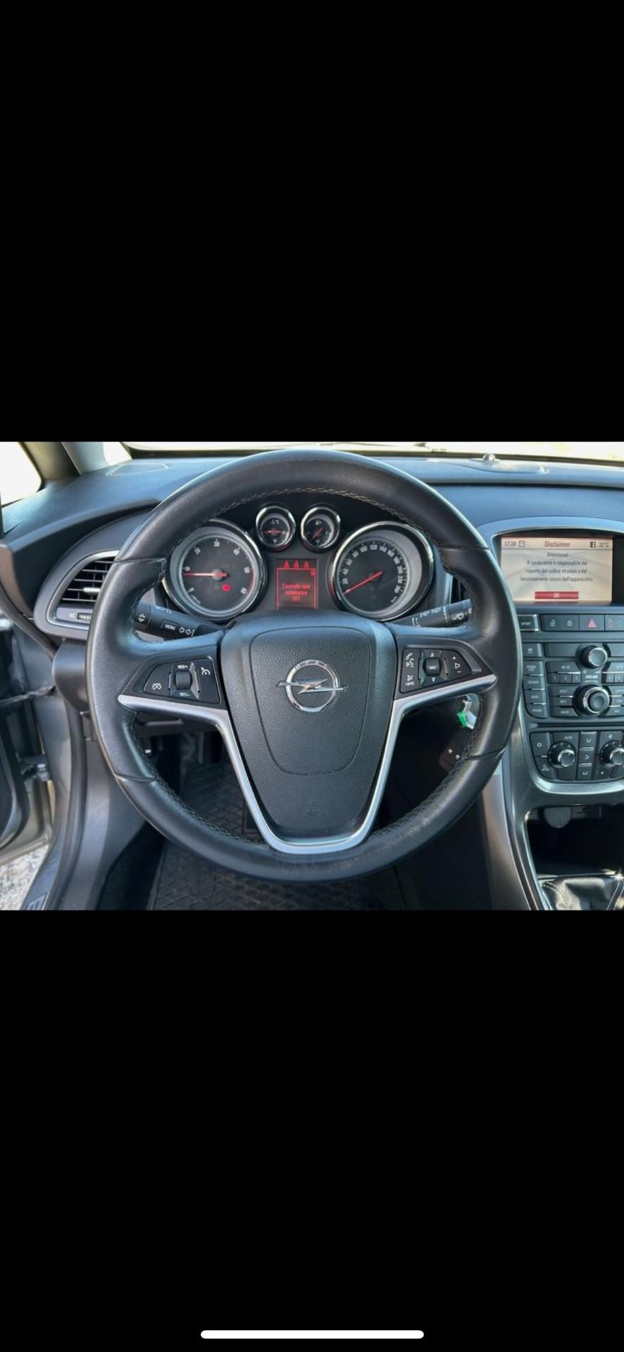Opel Astra Cosmo 1.7 ECOTEC CDTI 110cv