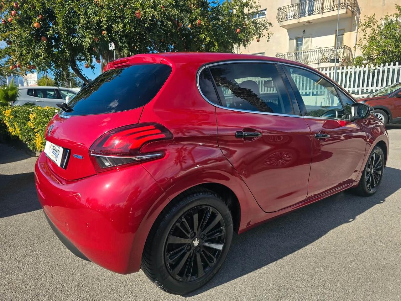 Peugeot 208 BlueHDi 75 5 porte Allure
