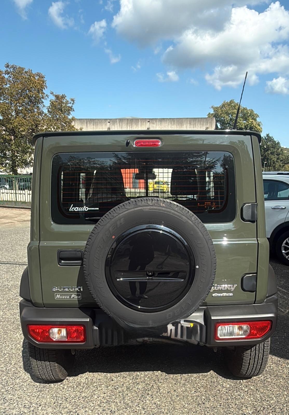 Suzuki Jimny 1.5 5MT PRO (N1)