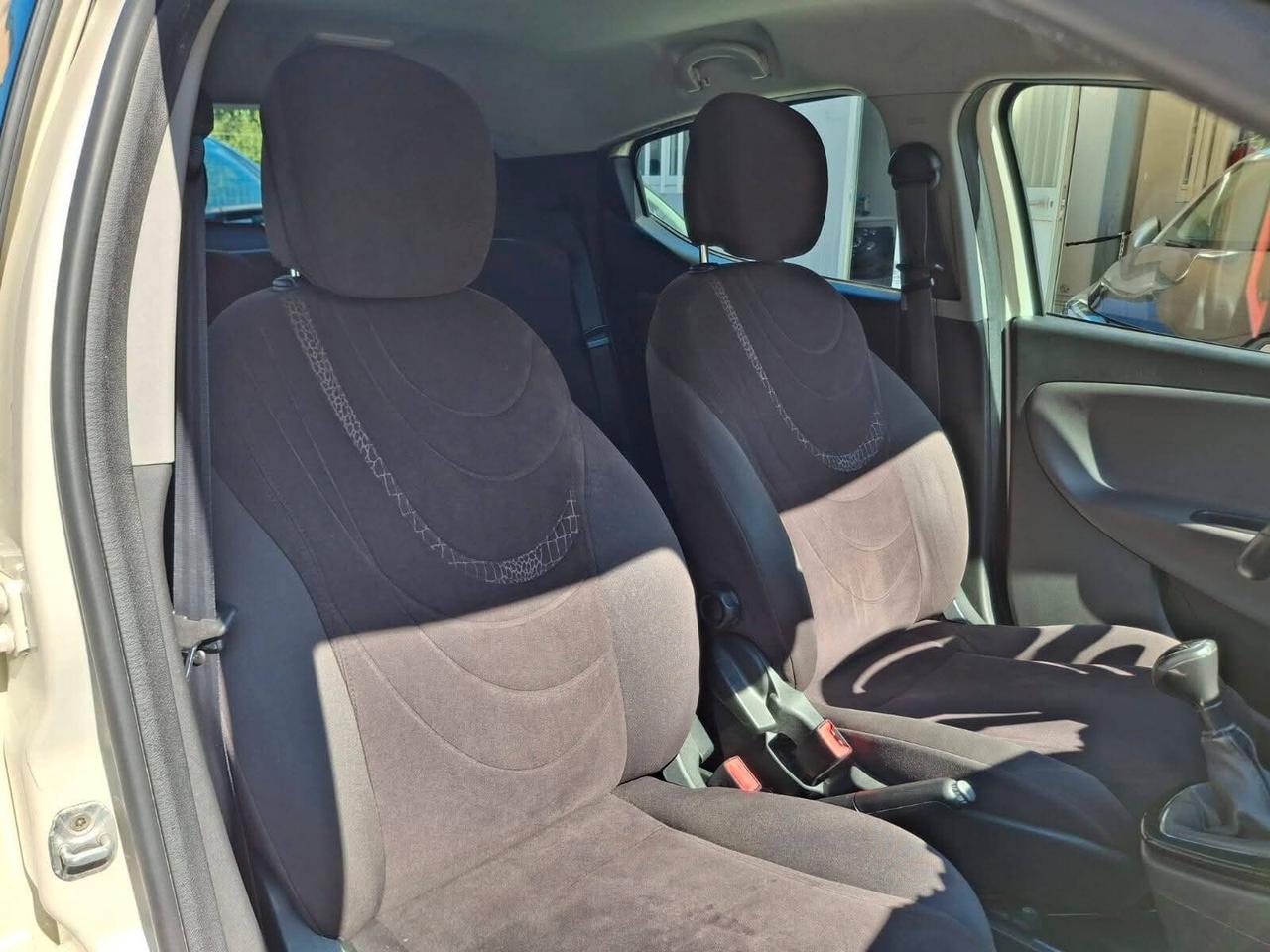 Lancia Ypsilon 1.3 MJT 16V 95 CV 5 porte S&S Gold