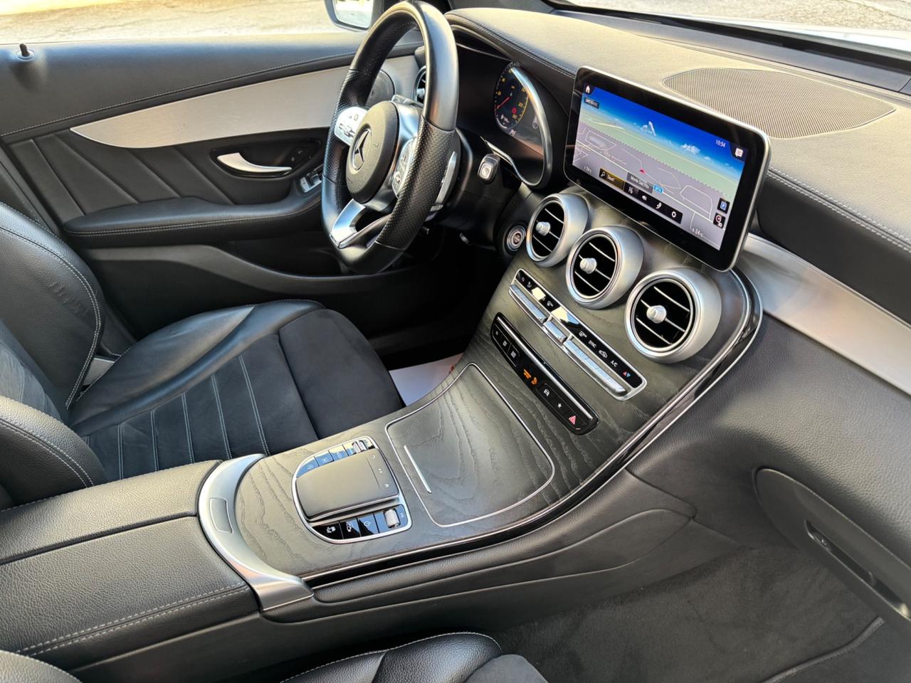 MERCEDES GLC 220 d Coupe PREMIUM Amg - Led 20