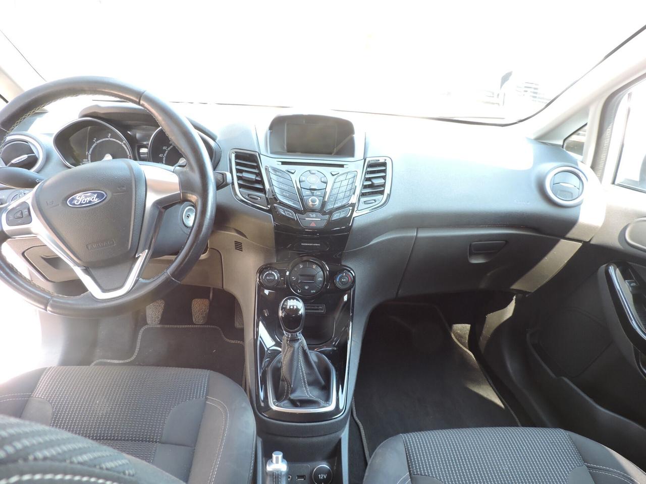 Ford Fiesta 1.5 TDCi 75CV 5 porte Titanium