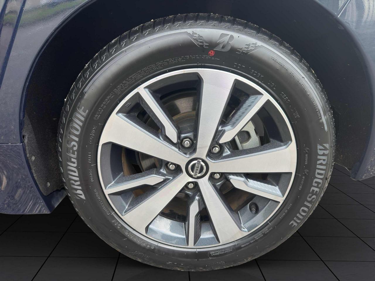 Nissan Leaf ACENTA 40 KWH-NAVI-SENSORI-RETROCAMERA-POKI KM-