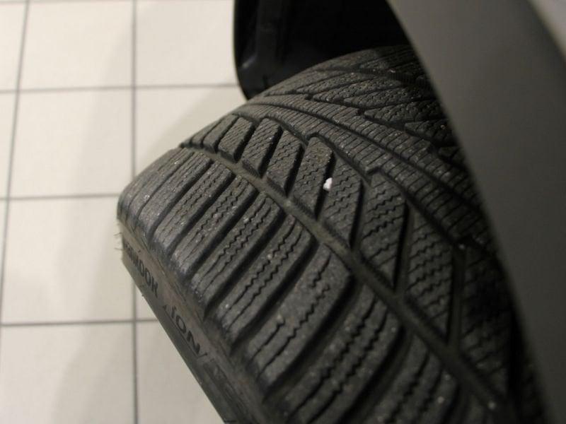 Tesla Model Y Model Y Performance AWD (presso la sede di Padova)