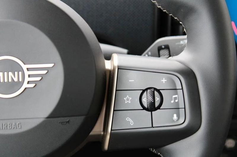 MINI Cooper 1.5 C Classic Trim Paket S LED NAVI HEAD-UP CAMERA