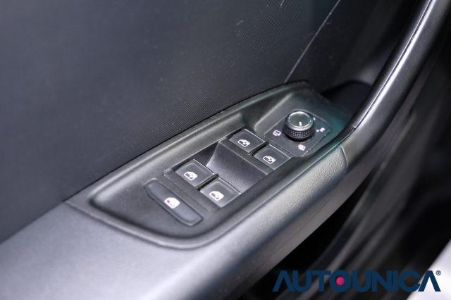 AUDI A1 CITYCARVER 30 TFSI S TRONIC IDENTITY CONTRAST