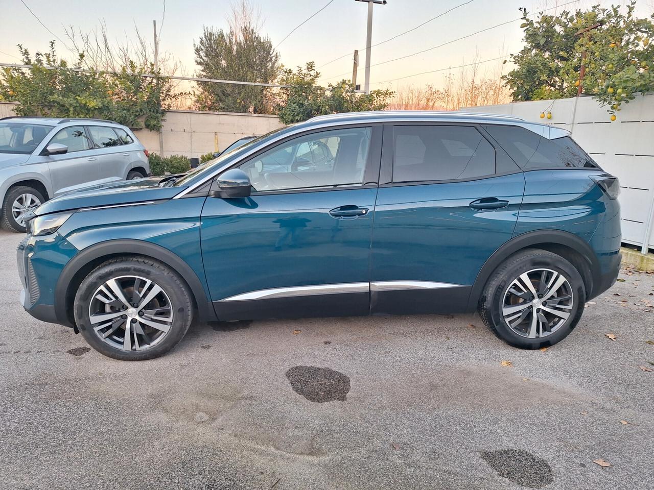 Peugeot 3008 BlueHDi 130 EAT8 Allure Pack Nav+Retrocam GARANZIA 2 ANNI