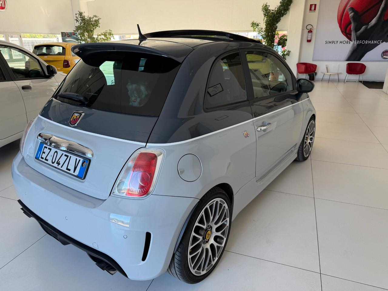 Abarth 500 1.4 Turbo T-Jet Custom