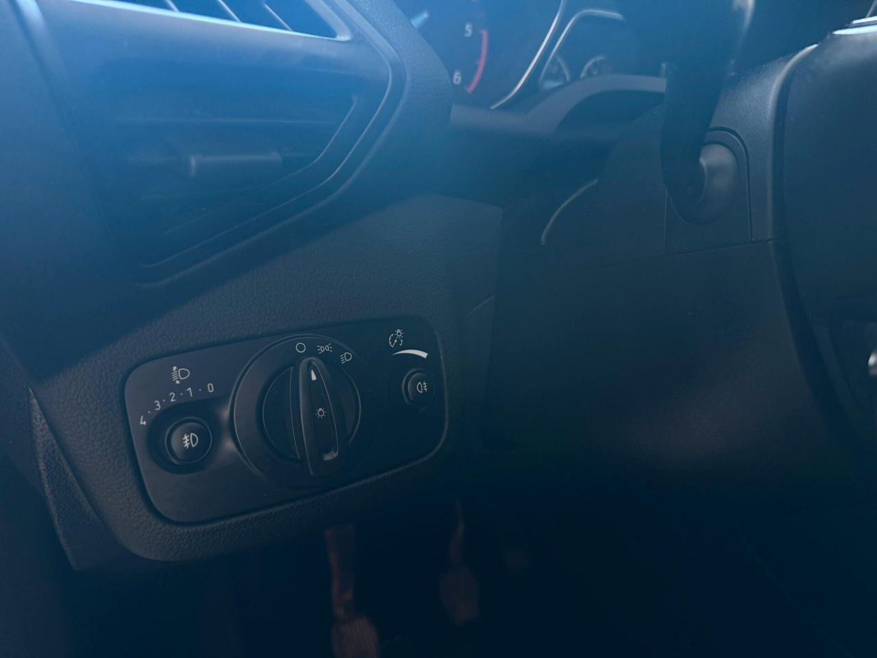 FORD KUGA 2.0 DIESEL 4x4 DEL NORD ITA 2013