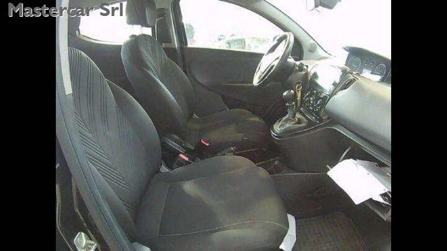 LANCIA Ypsilon neopatentati 1.0 firefly hybrid Gold tg : GK805RY