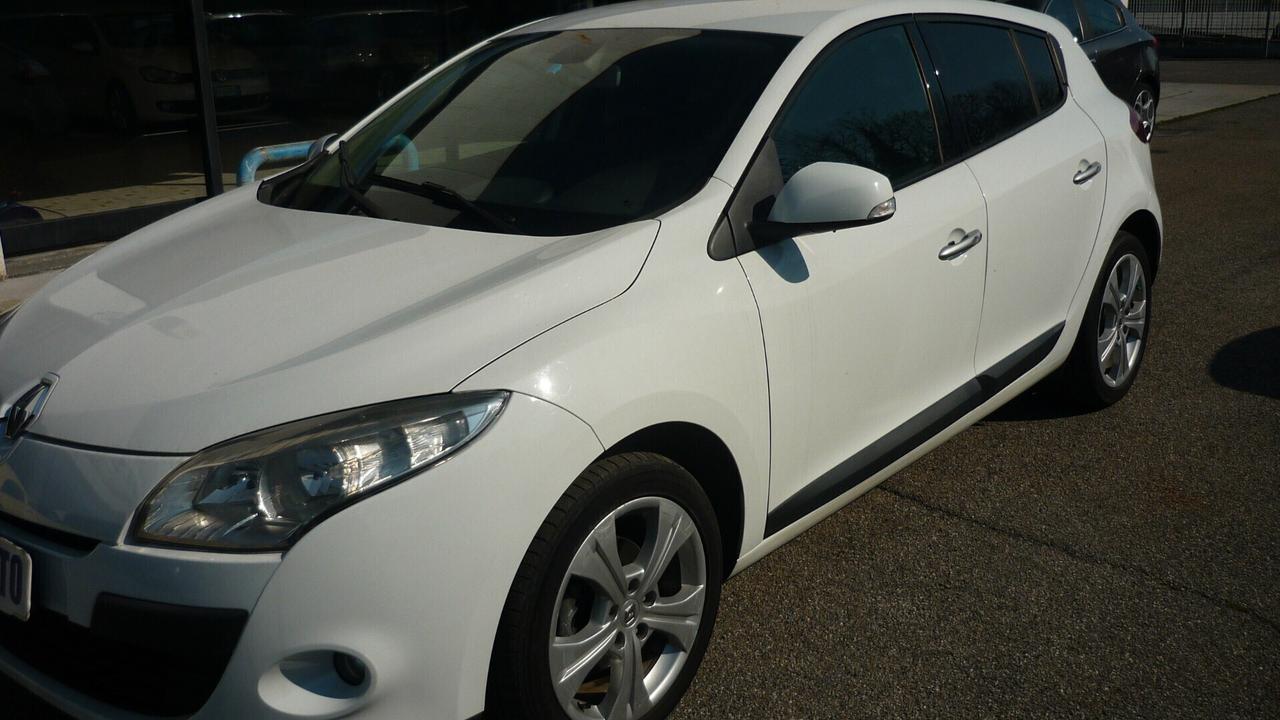 Renault Megane Mégane 2.0 CVT Dynamique