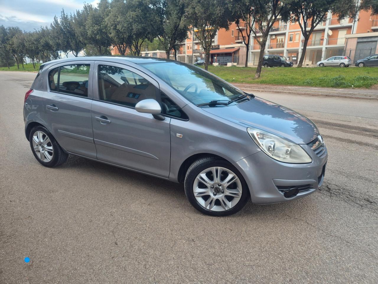 Opel Corsa 1.2 5 porte Enjoy anno 08