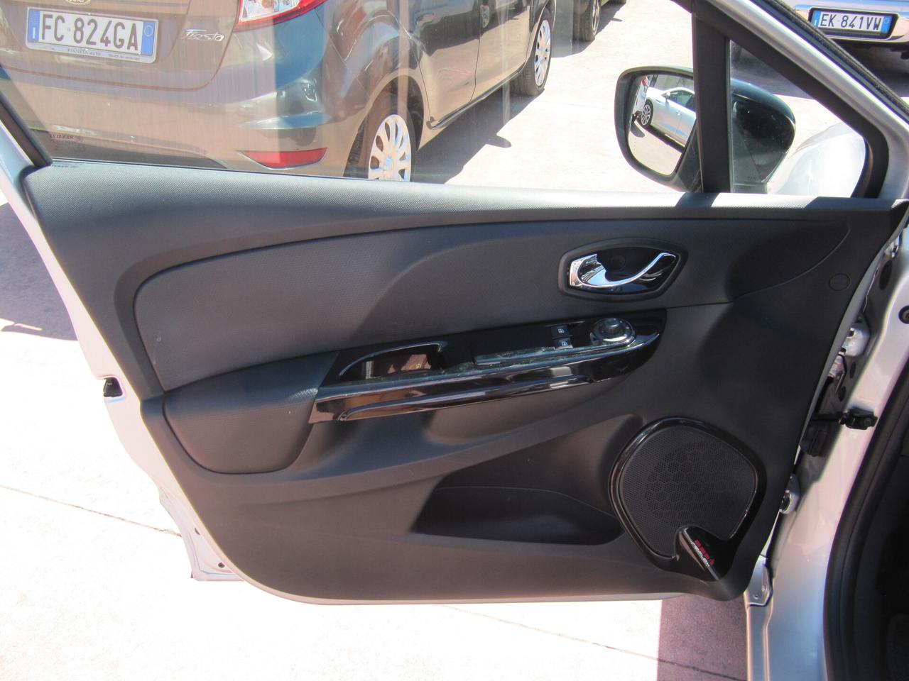 Renault Clio 1.2 75CV 5 porte Live - benzgpl