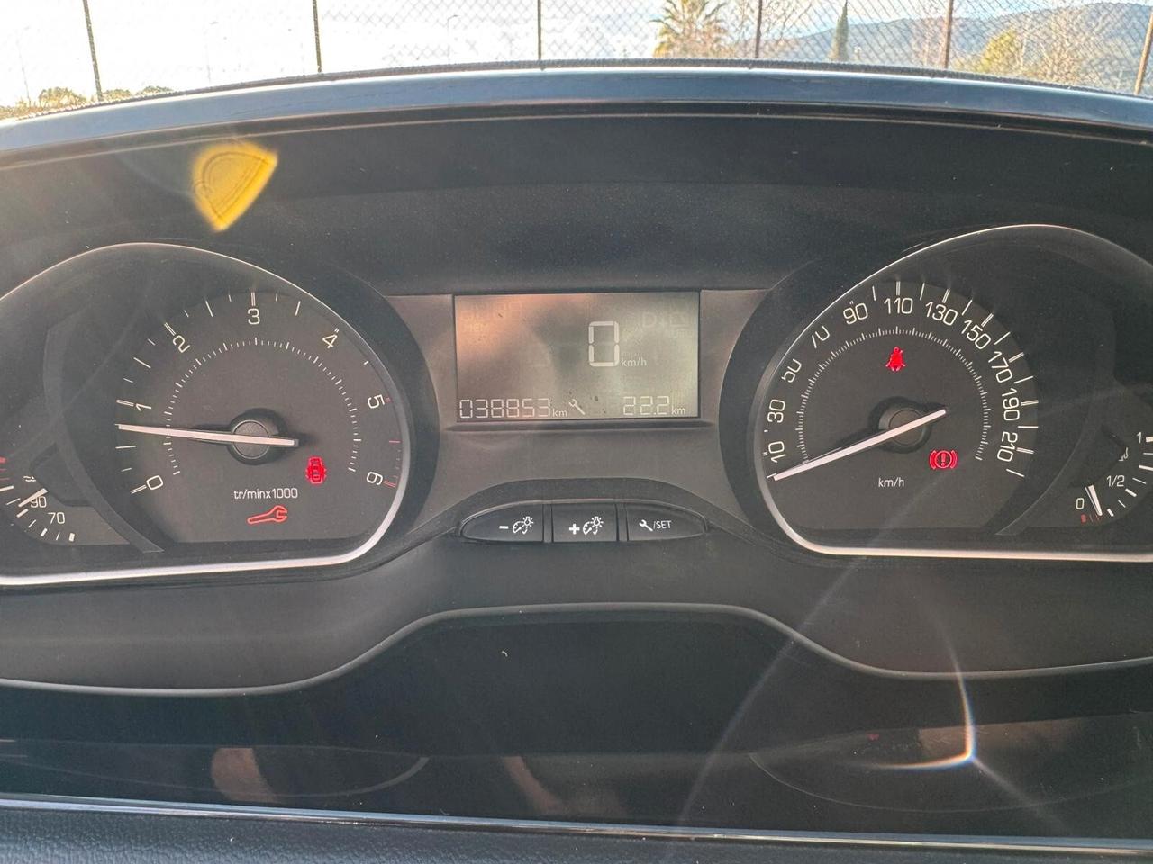 Peugeot 208 BlueHDi 75 Style