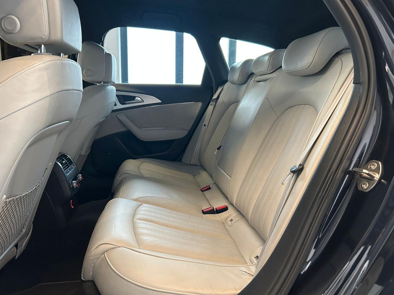 Audi A6 Avant 3.0 TDI S tronic quattro|S-LINE|MATRIX