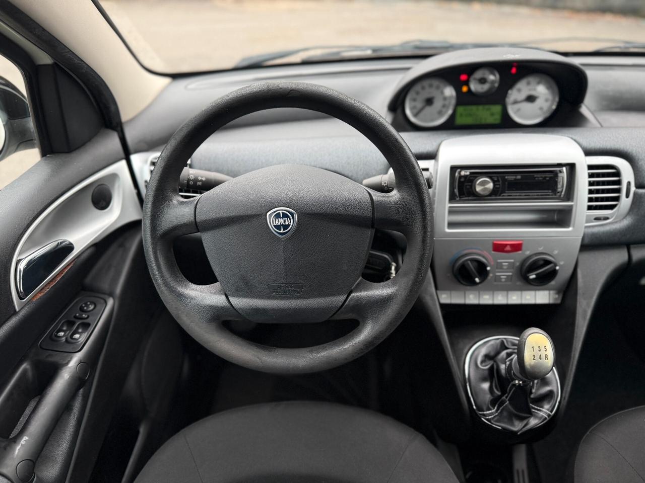 Lancia Ypsilon 1.2 69 CV Diva