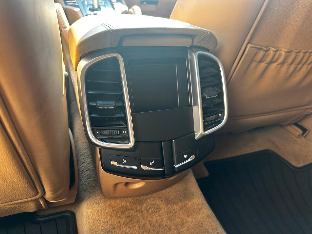 Porsche Cayenne 3.0 Diesel Platinum Edition