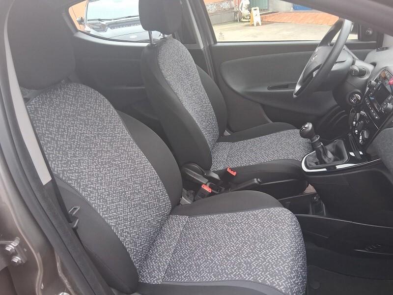 Lancia Ypsilon 1.2 69 CV 5 porte GPL Ecochic Elefantino Blu