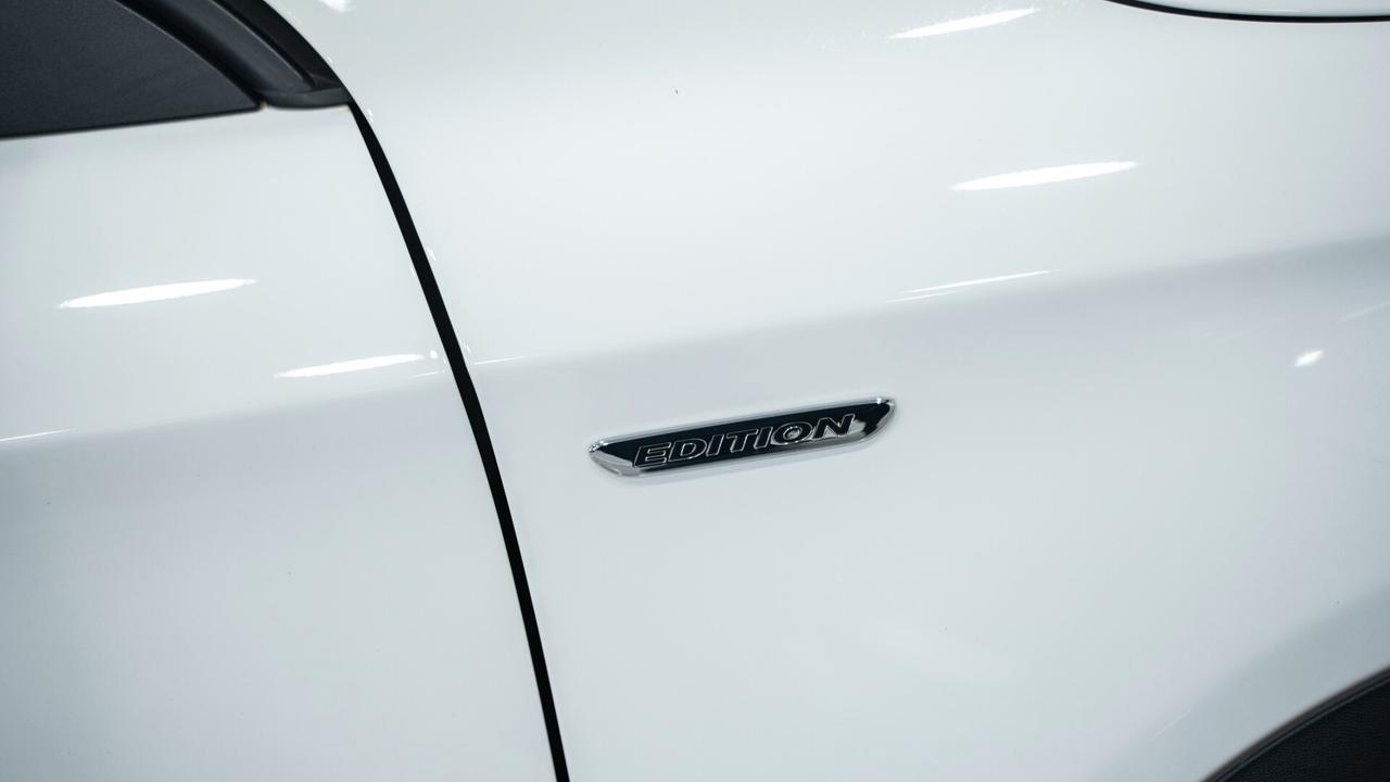 Mercedes-benz GLA 200 D NIGHT EDITION AUTO TETTO CARBONIO NAVI PELLE FULL OPTIONAL