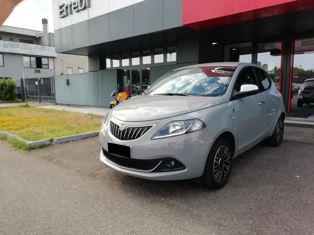 Lancia Ypsilon 1.0 FireFly Hybryd Gold GL481