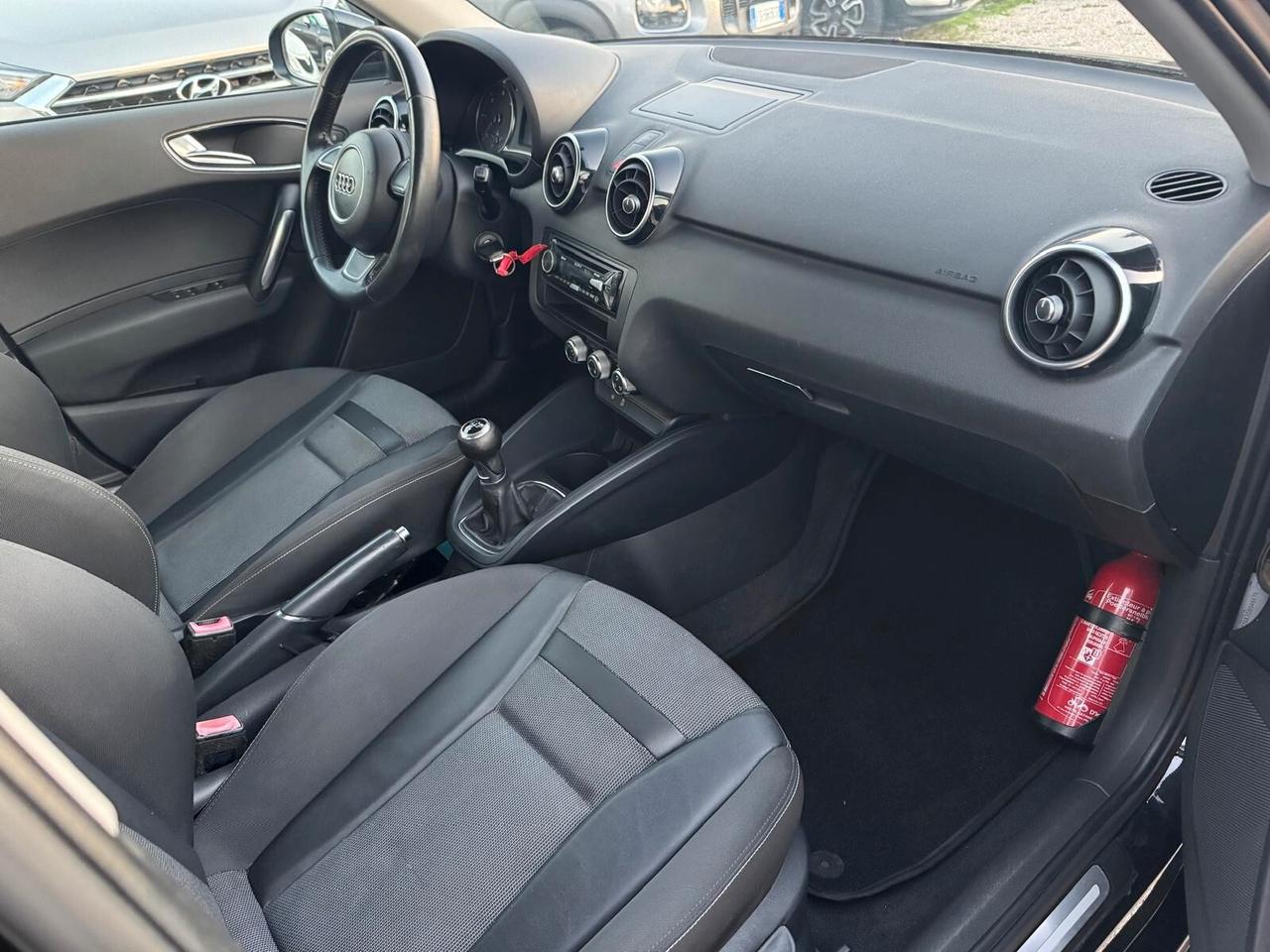 AUDI - A1 Sportback - 1.6 TDI Ambition - UNIPRO.- NEOPATENTATI - FINANZIABILE - PERMUTE