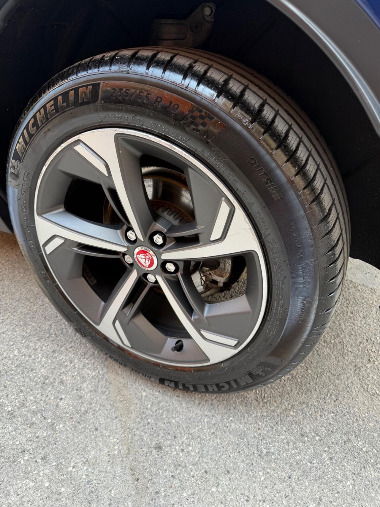 Jaguar E-Pace 2.0D I4 204 CV AWD Auto R-Dynamic HSE