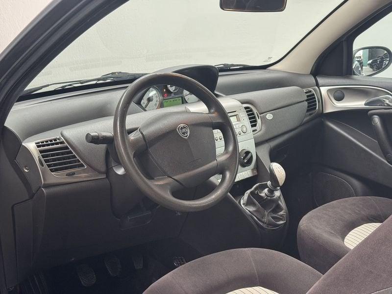 Lancia Ypsilon 1.2 8v Platino NEOPATENTATI FRIZIONE NUOVA