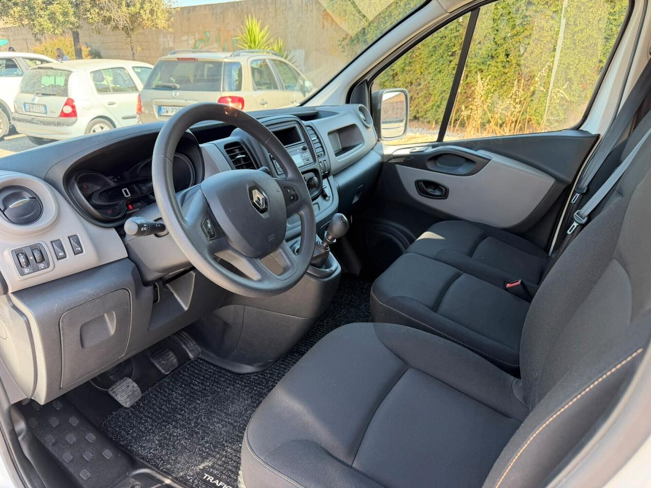 Renault Trafic 1.6 dCi 120CV Iva Esposta