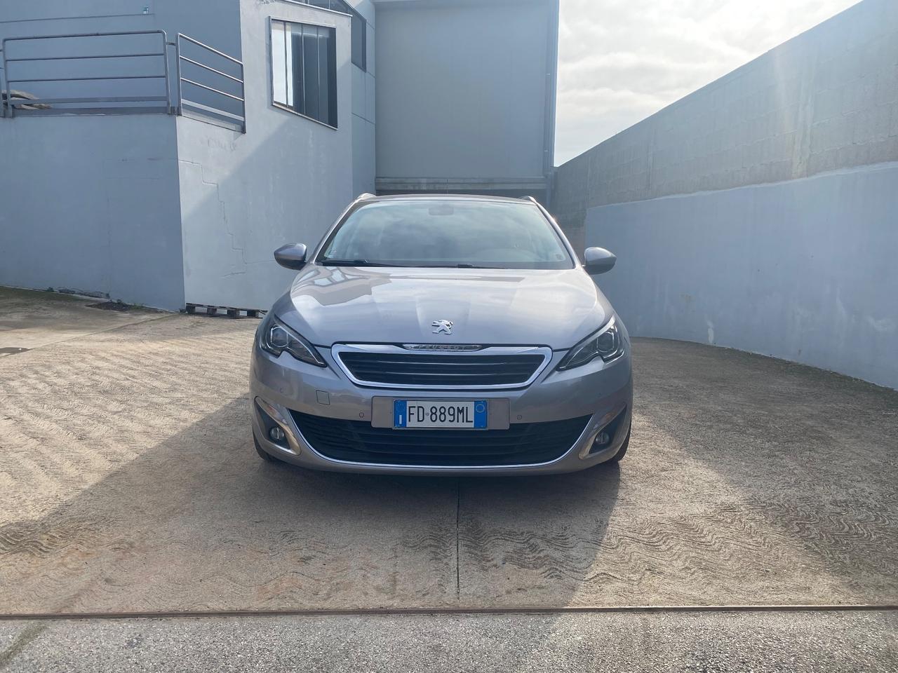 Peugeot 308 1.6 HDi 120 EAT6 SW Allure | 2016