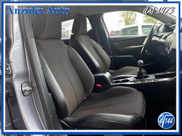 DS AUTOMOBILES DS 3 Crossback BlueHDi 100 So Chic
