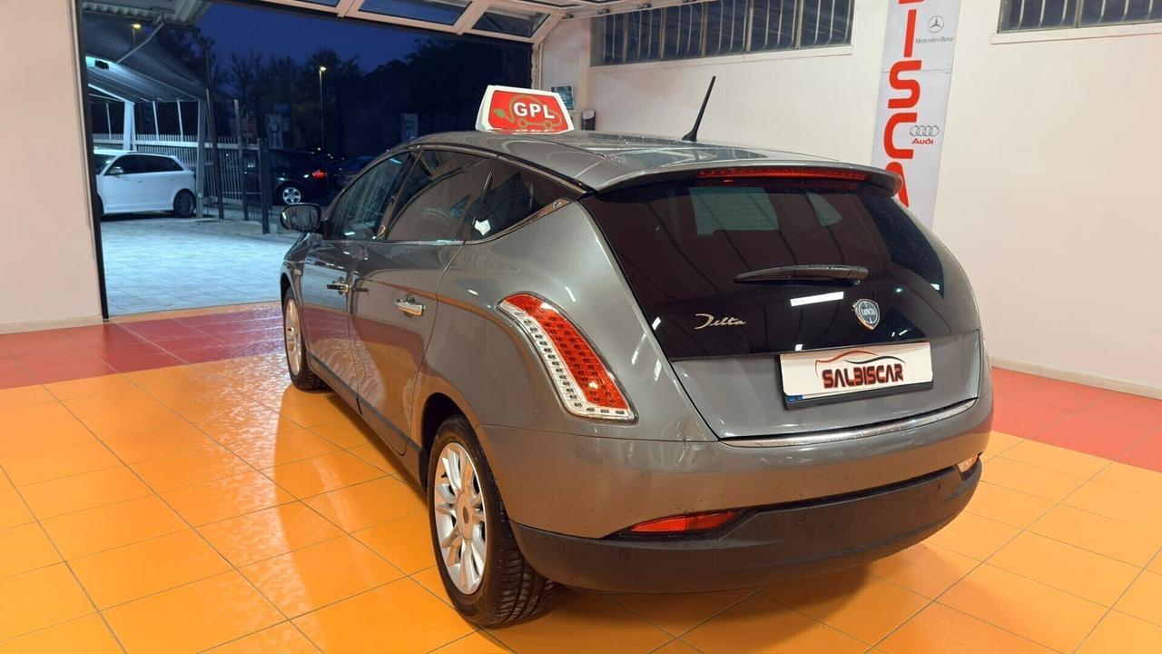 Lancia Delta 1.4 T-Jet 150 CV Argento
