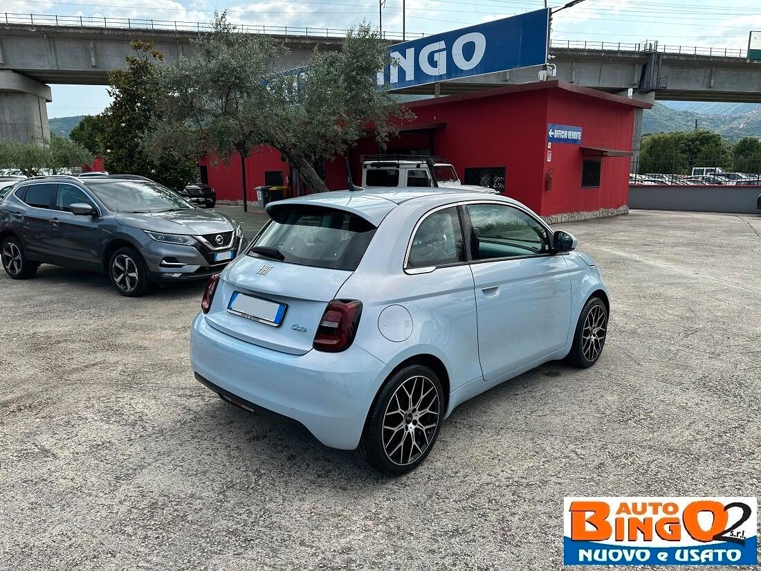 Fiat 500 La Prima Berlina 42 kWh