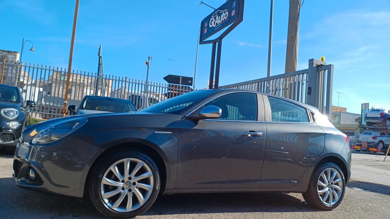 Alfa Romeo Giulietta 1.6 JTDm-2 105 CV Distinctive
