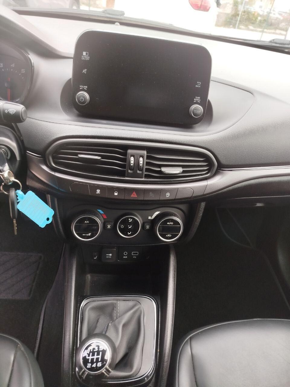 Fiat Tipo 1.4 T-Jet 120CV 5 porte S-Design