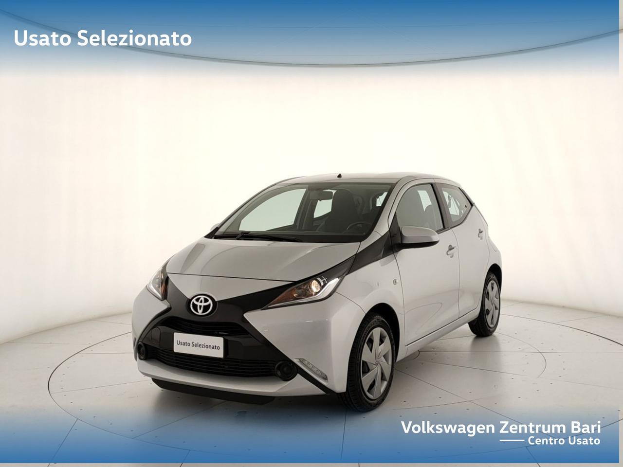 Toyota Aygo 5p 1.0 x-play my15