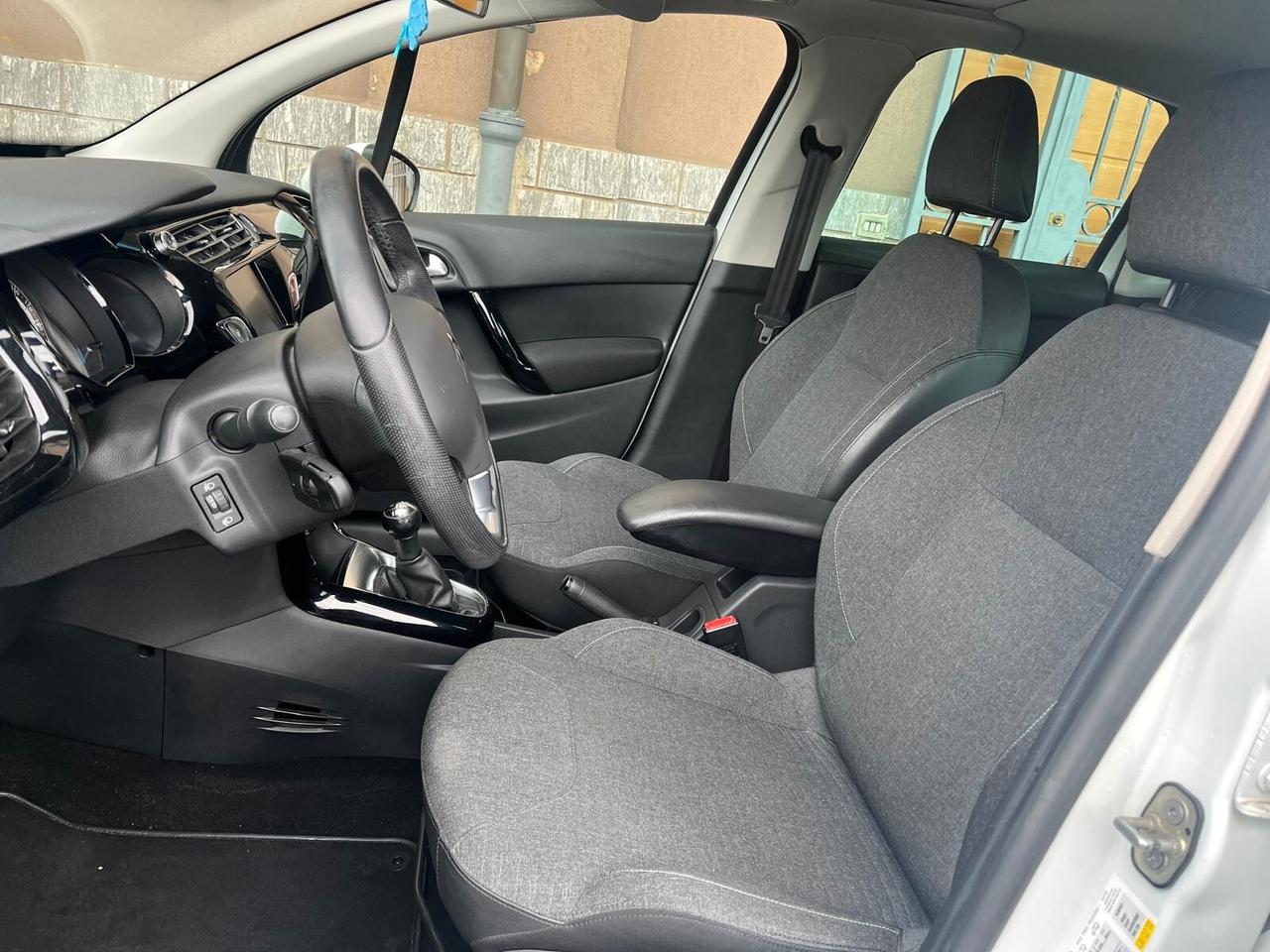 Citroen C3 C3 1.2 puretech Exclusive 82cv E6-NEOPATENTATO OK