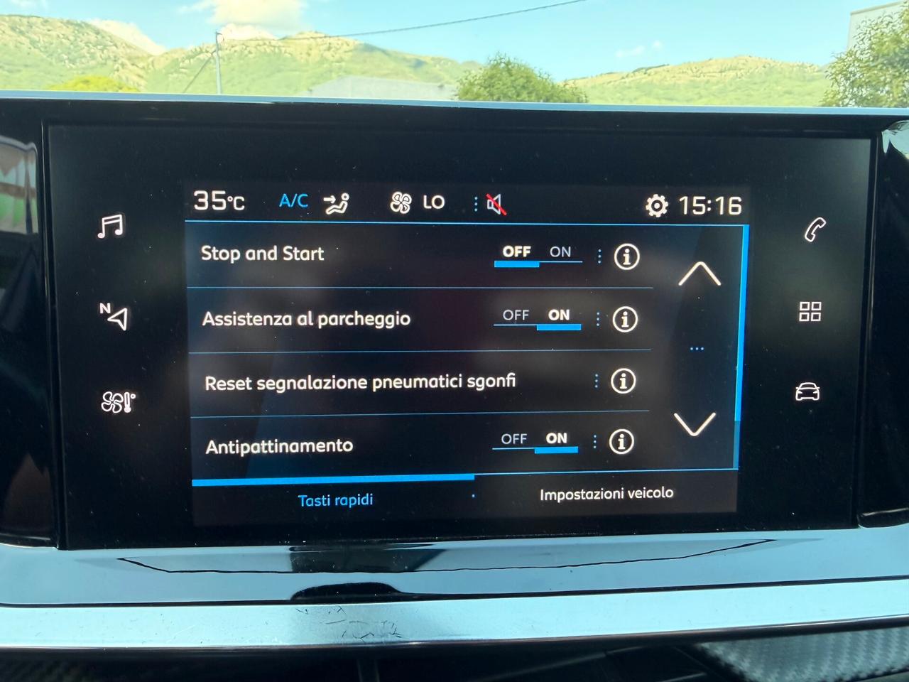 Peugeot 2008 PureTech 100 S&S Allure