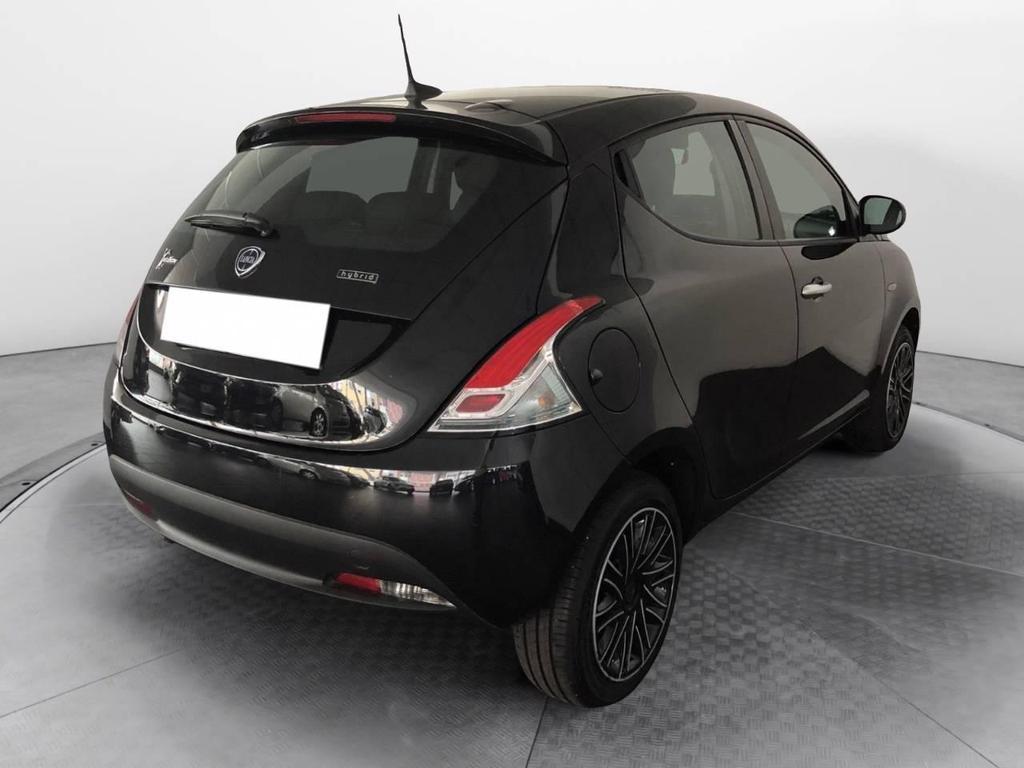 Lancia Ypsilon 1.0 FireFly Hybrid Gold Plus