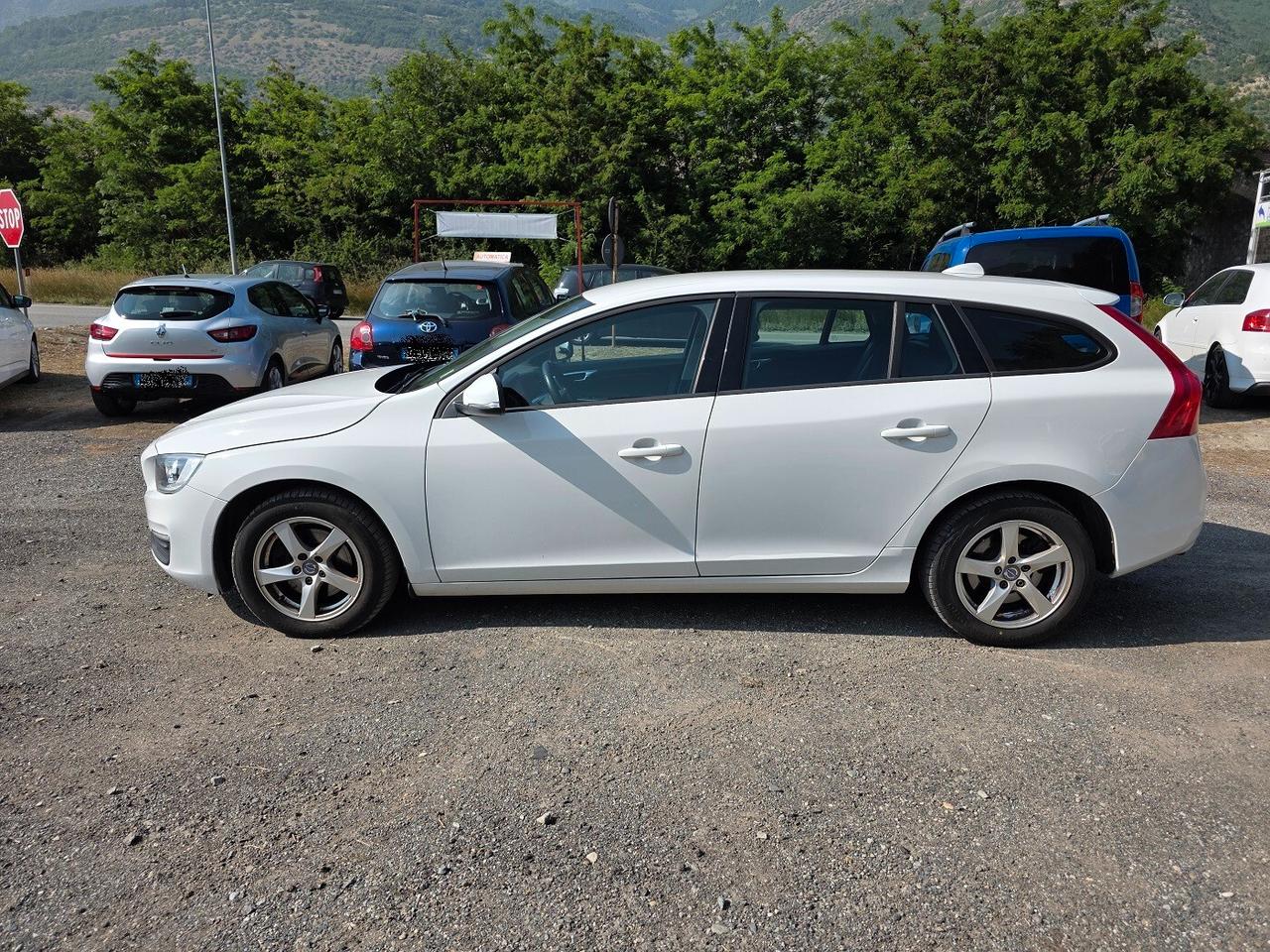 Volvo V60 D2 NEOPATENTATI
