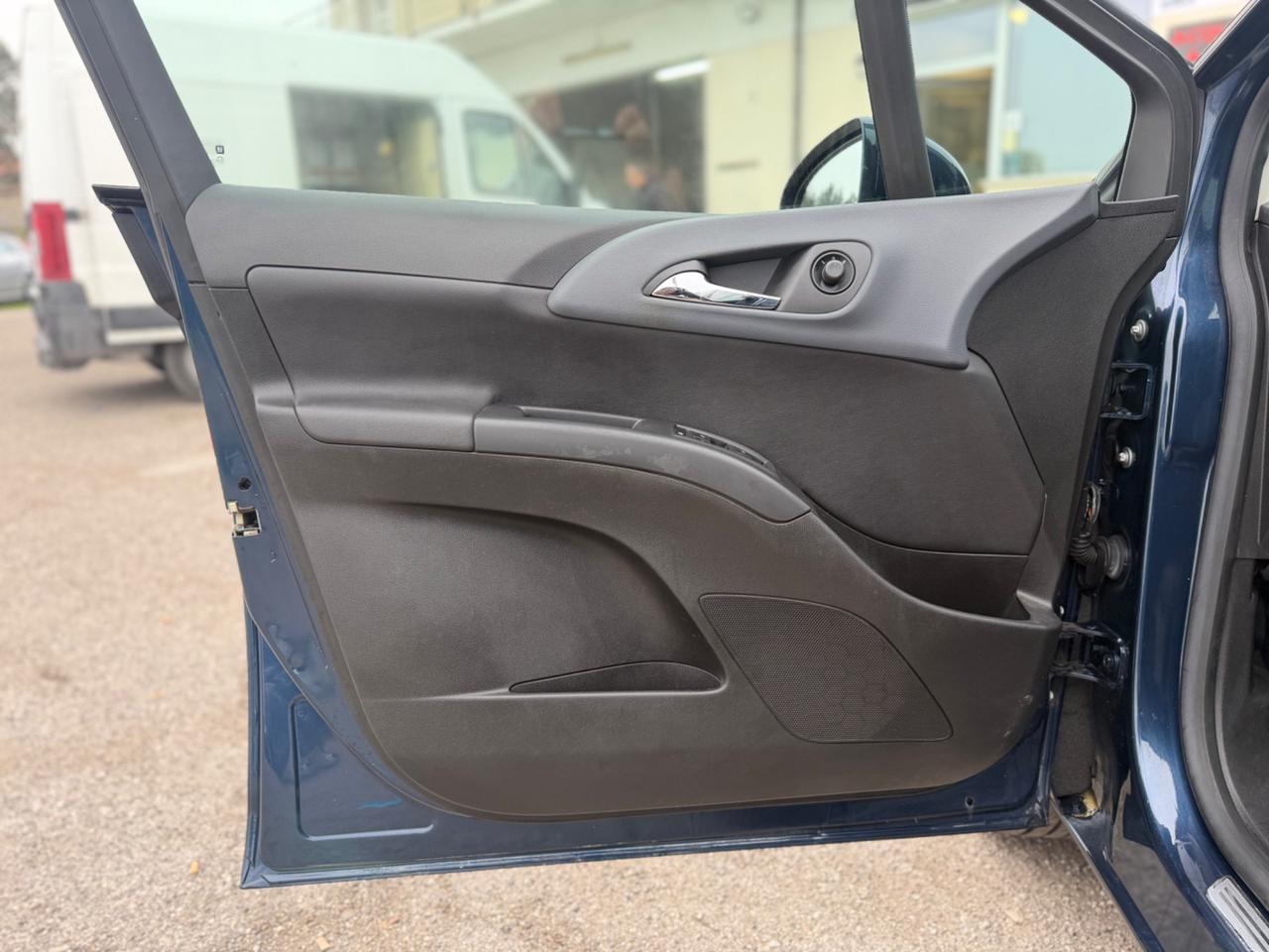 Opel Meriva 1.3 CDTI 95CV ecoFLEX Cosmo