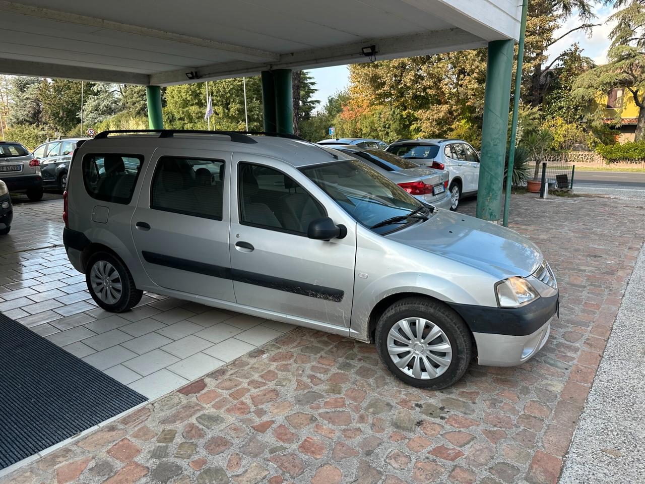 Dacia Logan MCV 1.6 7 posti (12 Rate)
