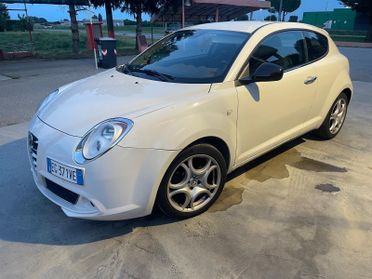 Alfa Romeo MiTo 1.6 JTDm-2 S&S Distinctive Sport Pack