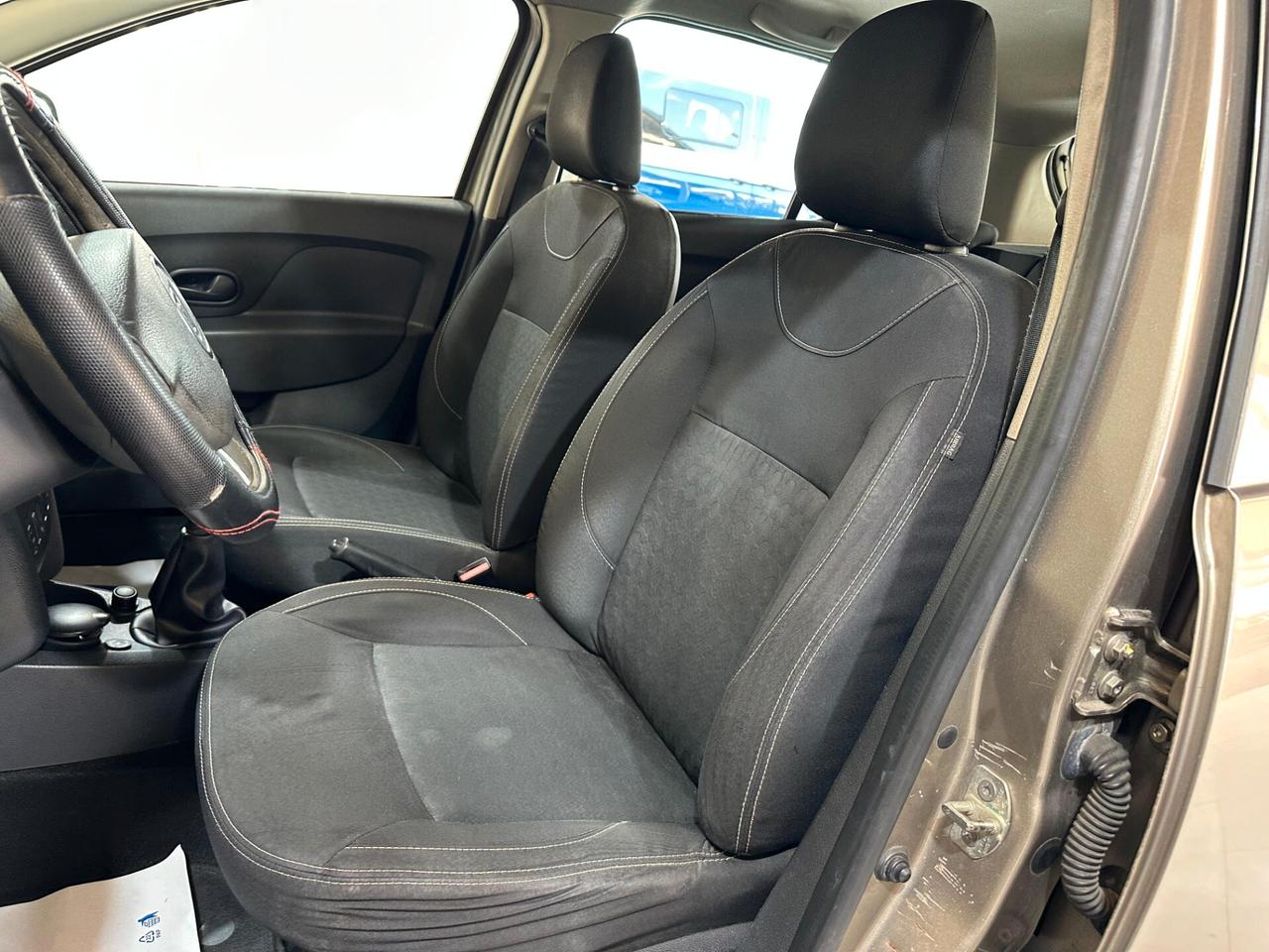 Dacia Sandero 1.2 Laureate Gpl 75cv